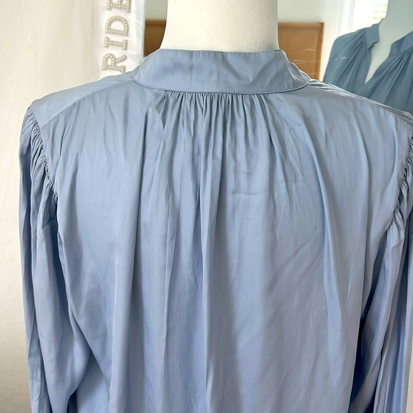 Margaret O’Leary Satin Long Sleeve Romantic Light Blue Blouse Medium - Picture 9 of 9